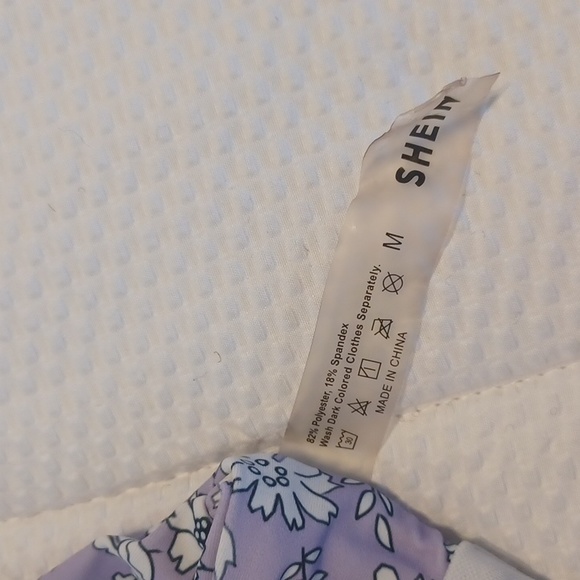 ☀️SHEIN Bikini Top - Picture 3 of 3